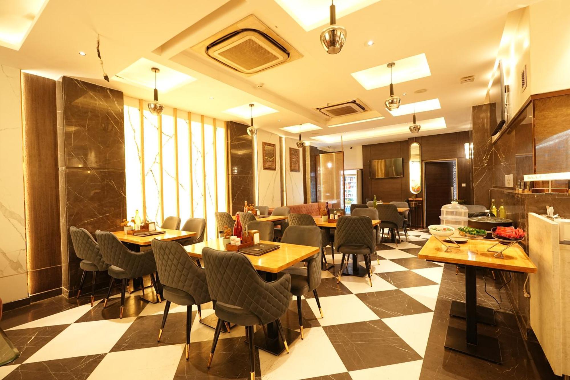 Empire Suites, New Delhi Luaran gambar