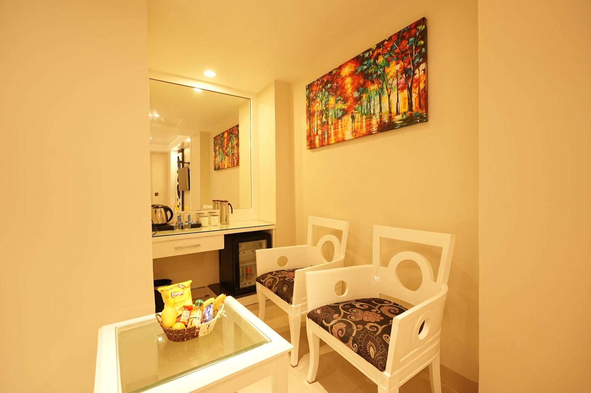 Empire Suites, New Delhi Luaran gambar