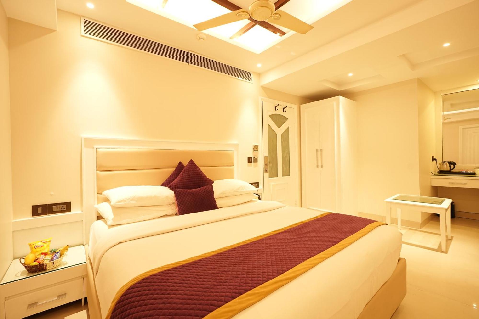 Empire Suites, New Delhi Luaran gambar