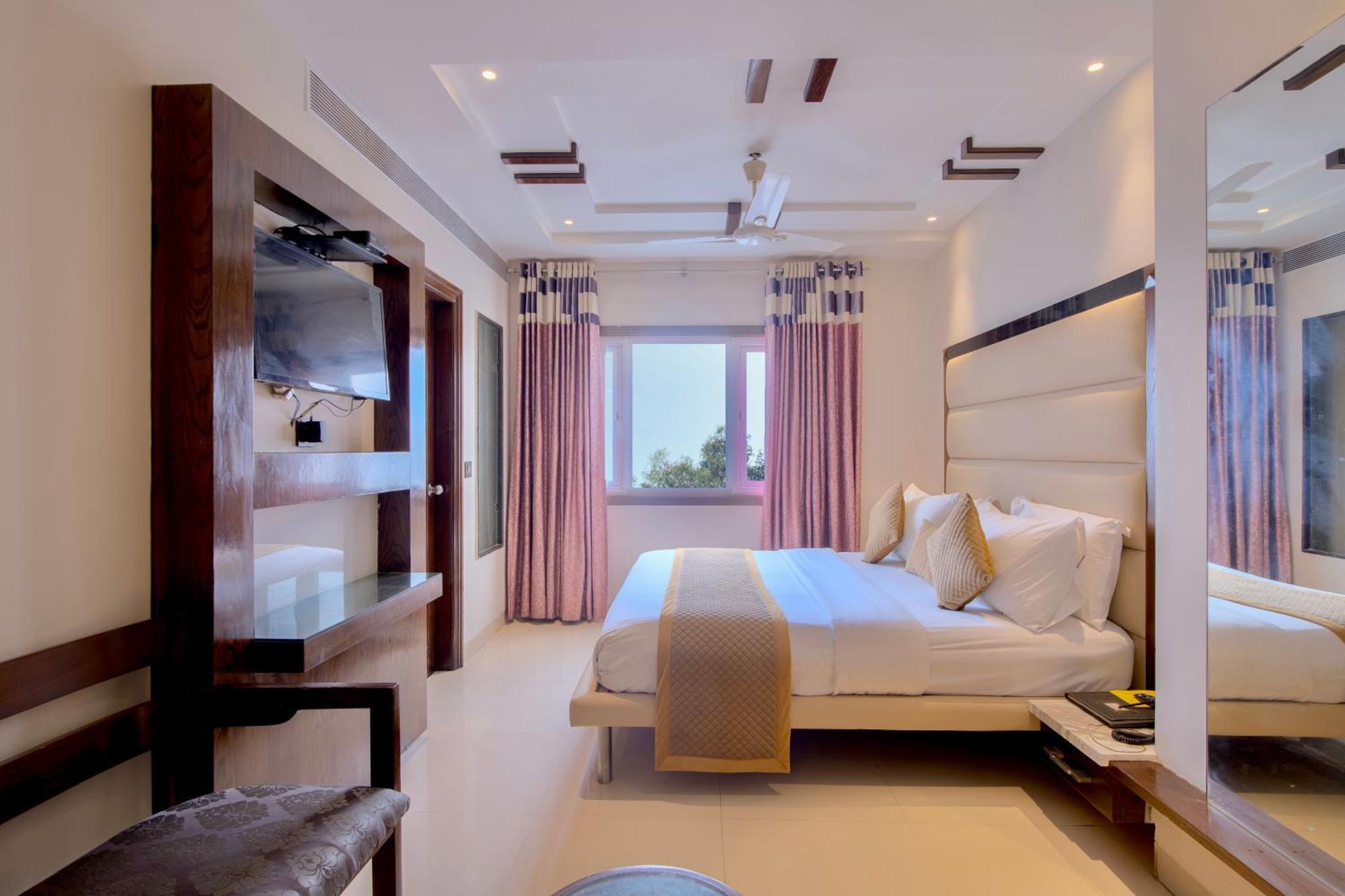 Empire Suites, New Delhi Luaran gambar