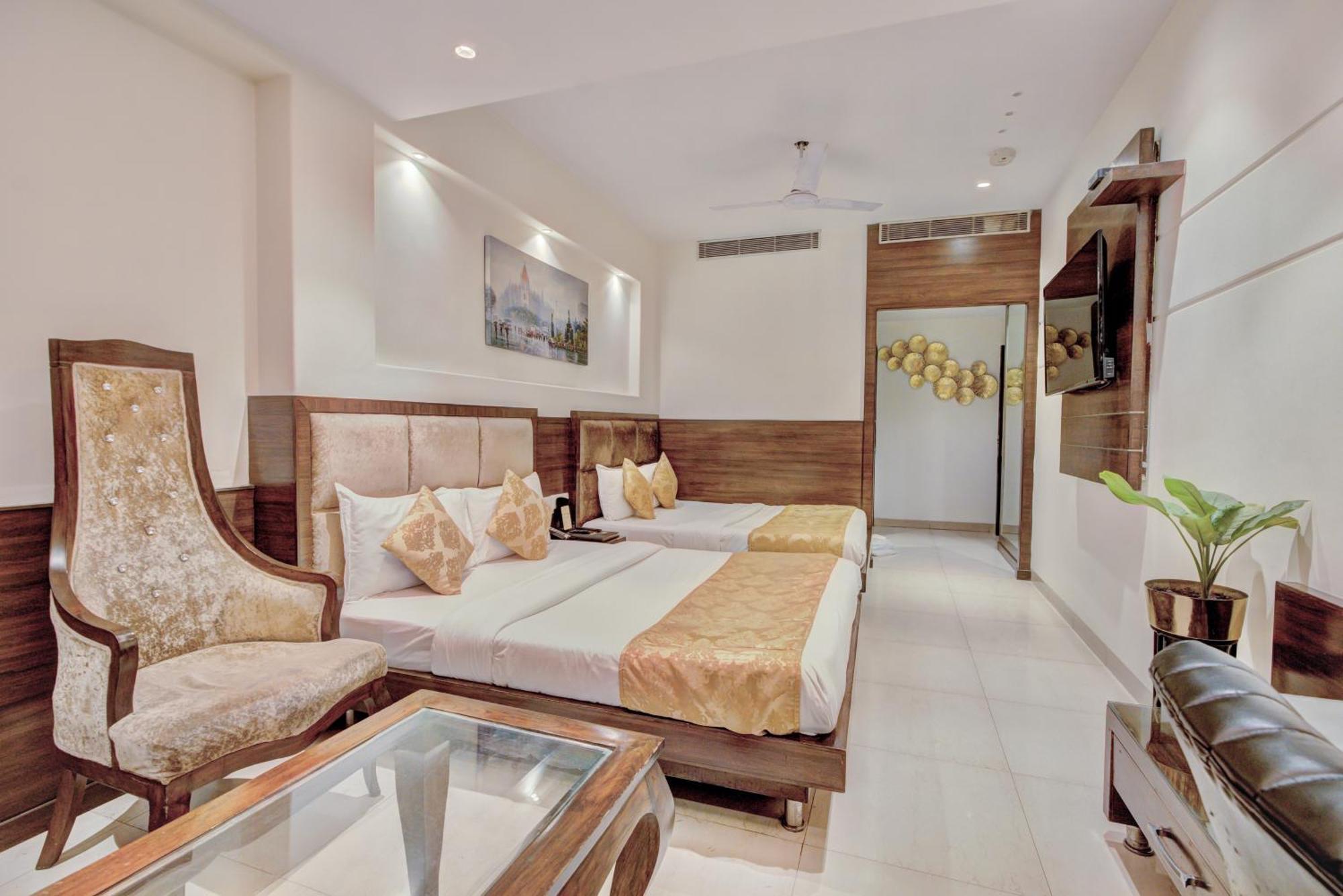 Empire Suites, New Delhi Luaran gambar