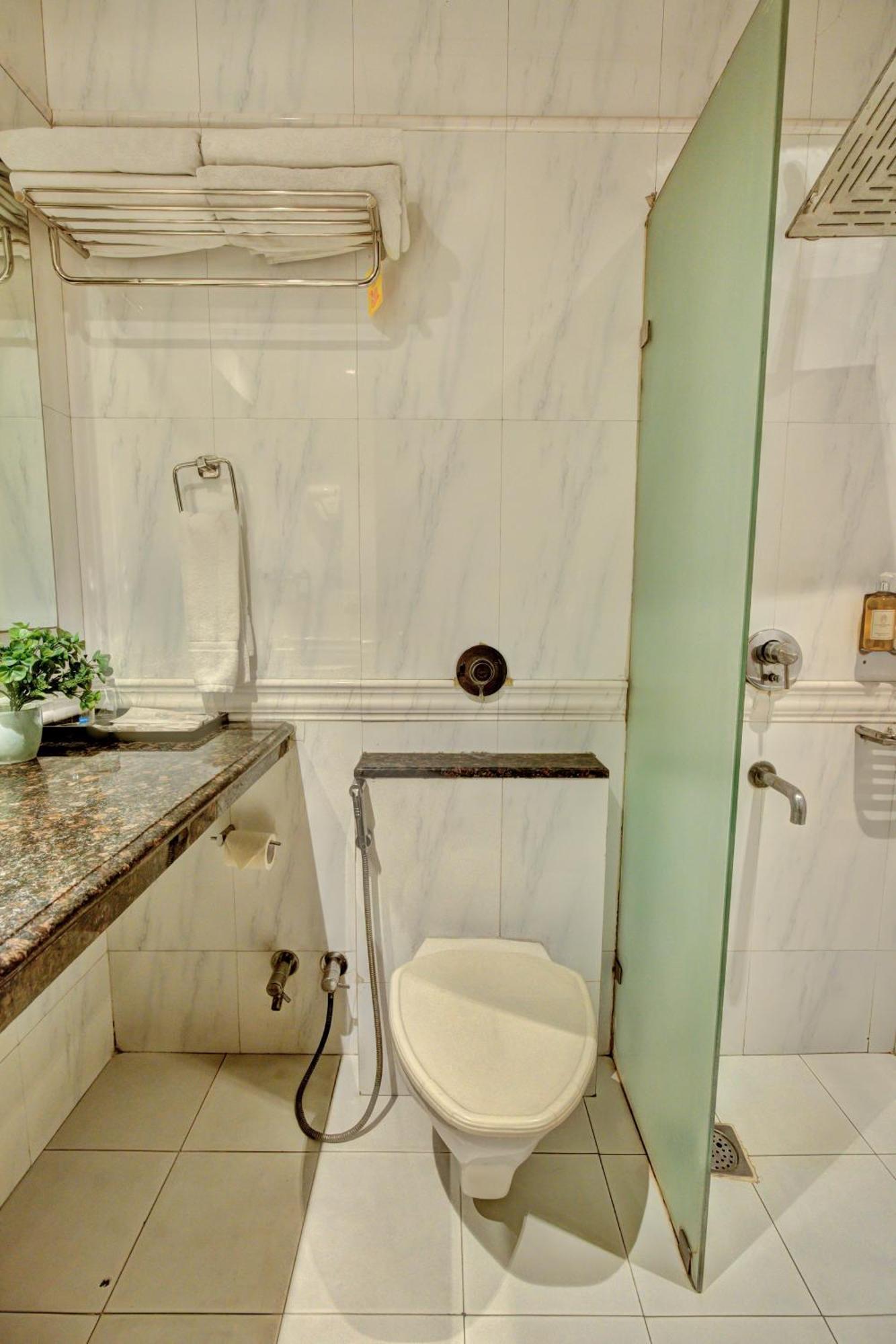 Empire Suites, New Delhi Luaran gambar